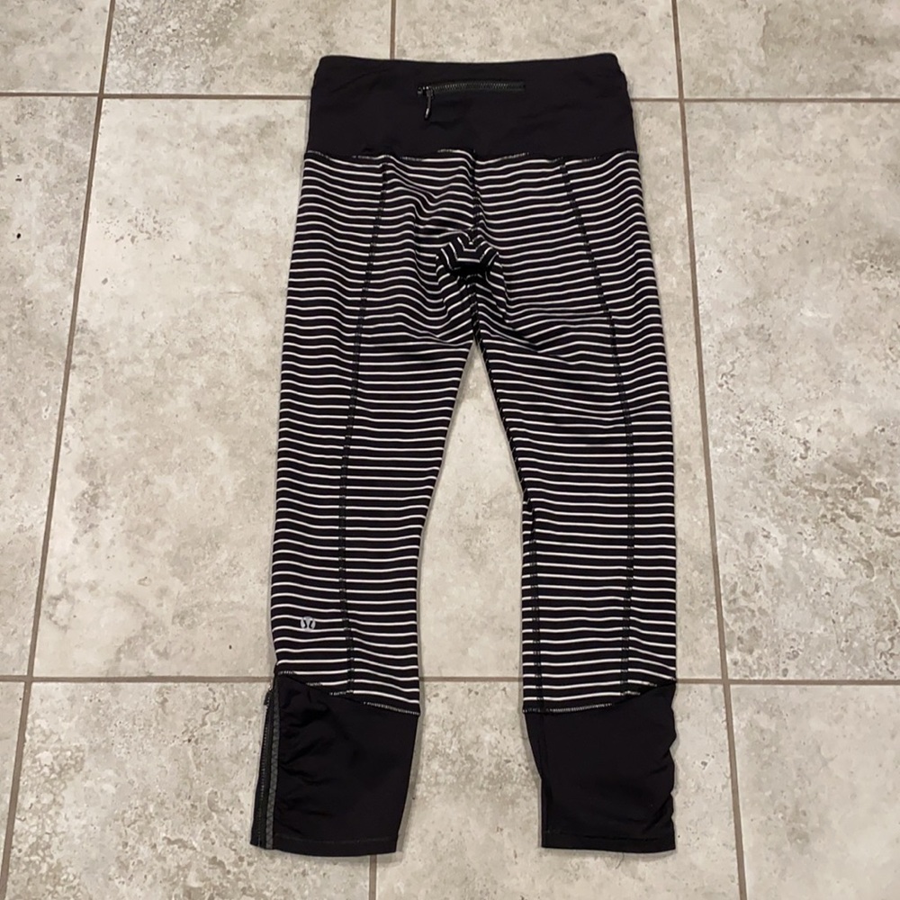 LULULEMON Runday Crop Legging Parallel Stripe RARE - Picture 6 of 12
